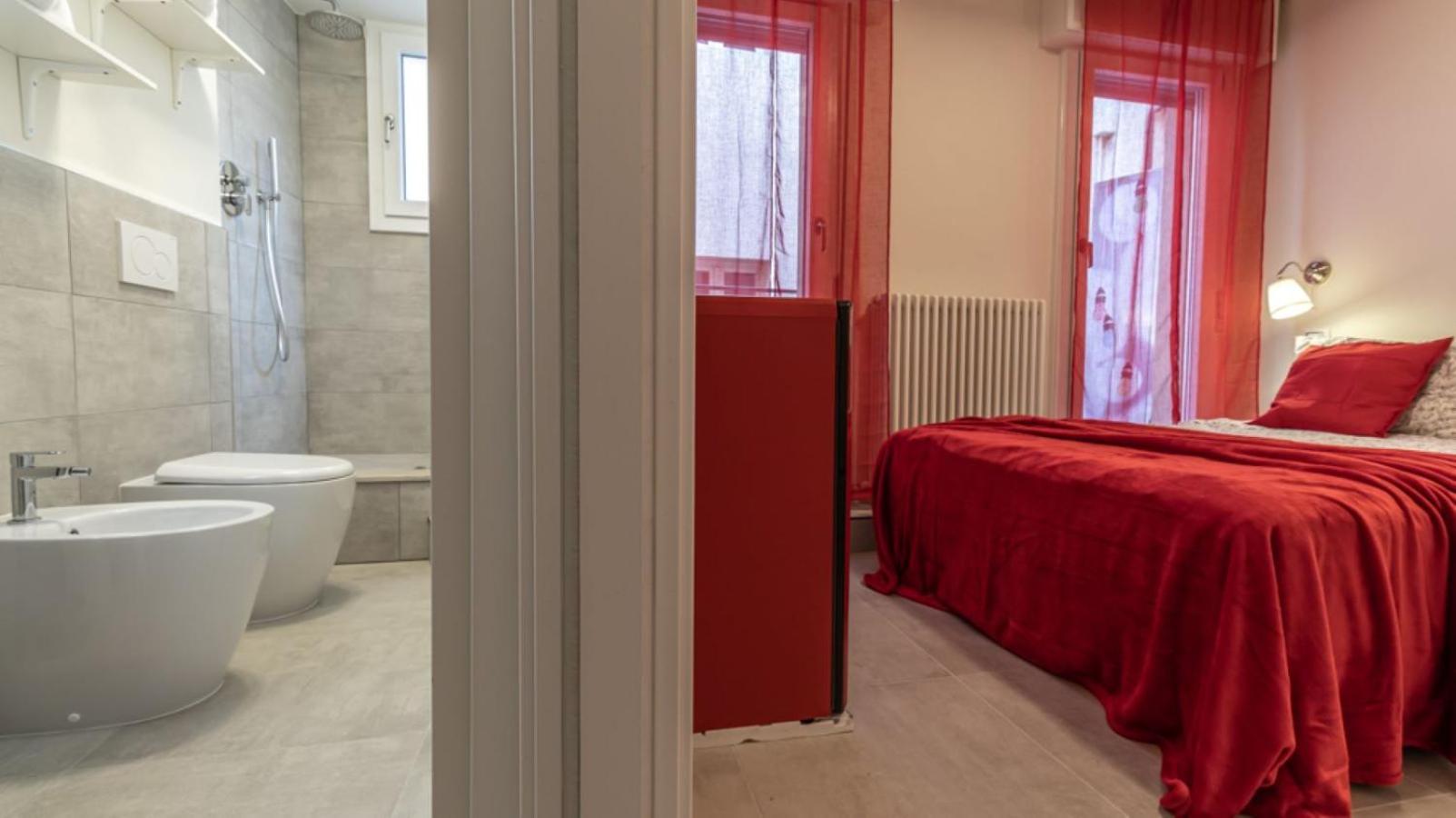 Suite Modena Al Centro - Affitti Brevi Italia Ngoại thất bức ảnh
